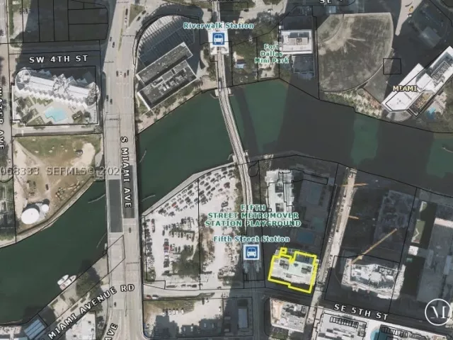 2-bedroom condo for sale in Miami - 41 SE 5th St 2310 - MondialRealty