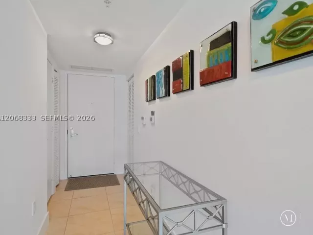 2-bedroom condo for sale in Miami - 41 SE 5th St 2310 - MondialRealty