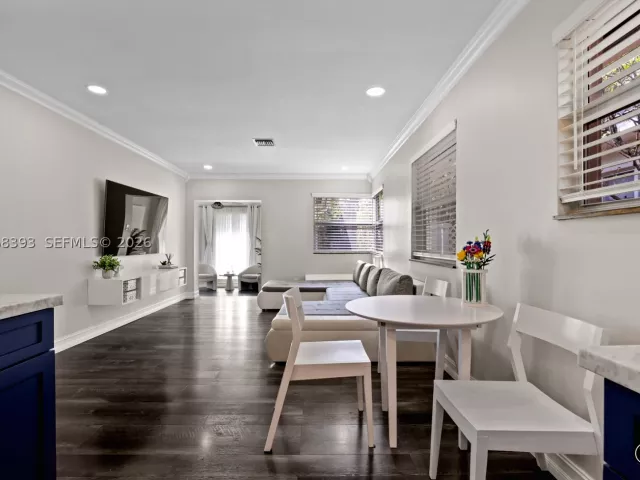 3-bedroom home for rent in Hollywood - 1523 Monroe St - MondialRealty