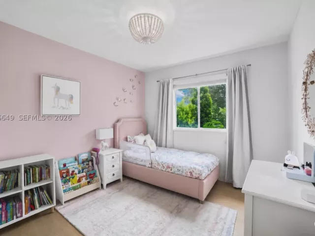 3-bedroom home for sale in Miami - 6351 SW 39th St - MondialRealty