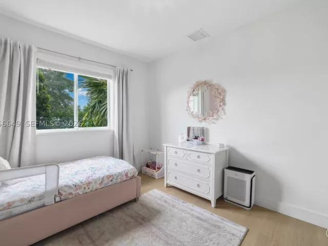 3-bedroom home for sale in Miami - 6351 SW 39th St - MondialRealty