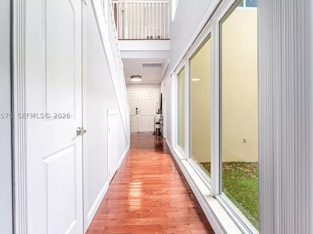 3-bedroom home for rent in Coral Gables - 6865 Veronese St - MondialRealty