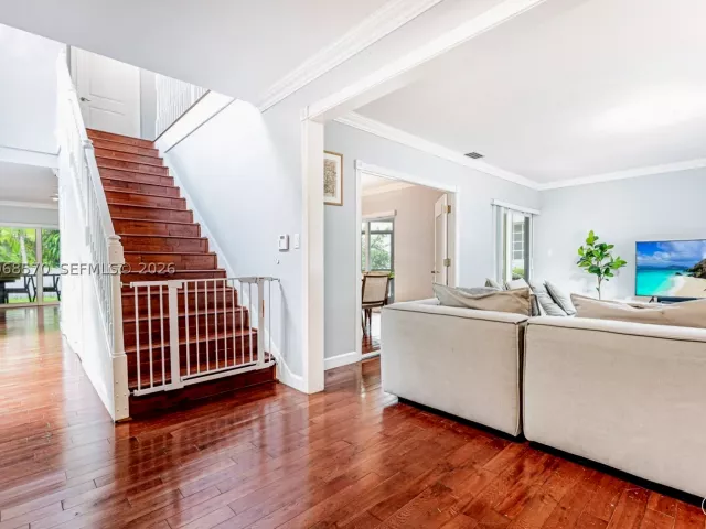3-bedroom home for rent in Coral Gables - 6865 Veronese St - MondialRealty