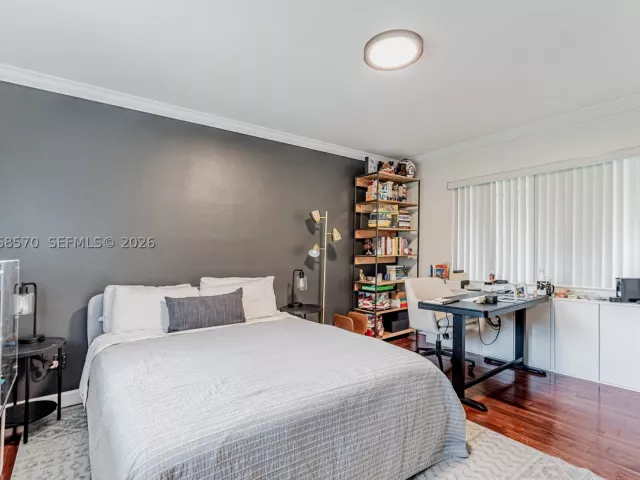 3-bedroom home for rent in Coral Gables - 6865 Veronese St - MondialRealty