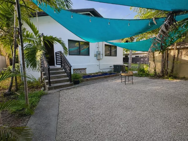 3-bedroom home for rent in Miami - 68 NW 47th St - MondialRealty