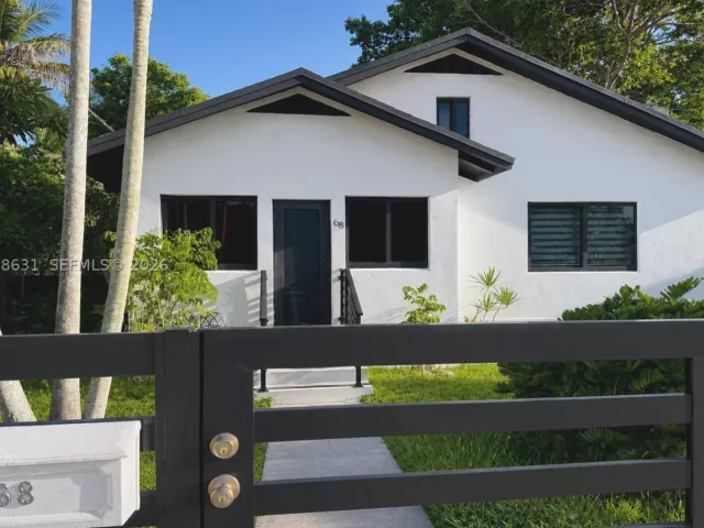 3-bedroom home for rent in Miami - 68 NW 47th St - MondialRealty