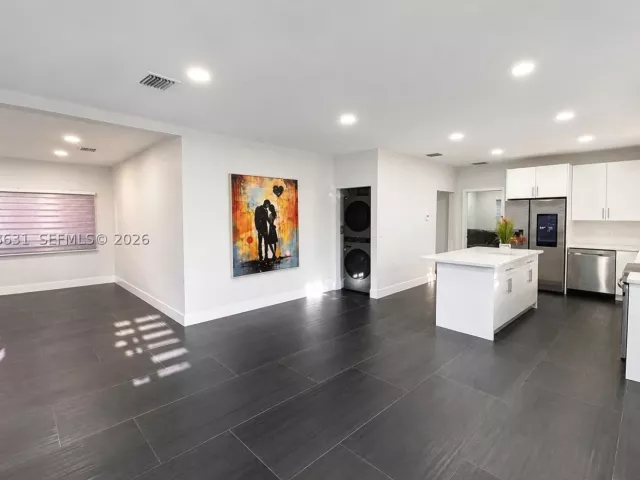 3-bedroom home for rent in Miami - 68 NW 47th St - MondialRealty