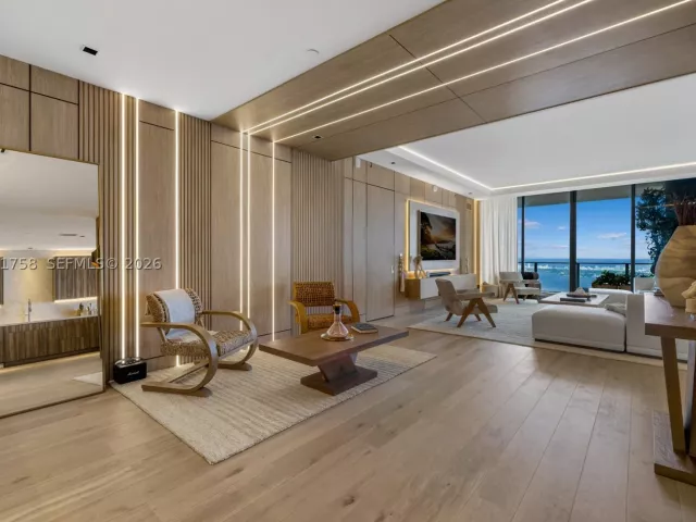 4-bedroom condo for rent in Miami - 700 NE 24th St PH-5902 - MondialRealty