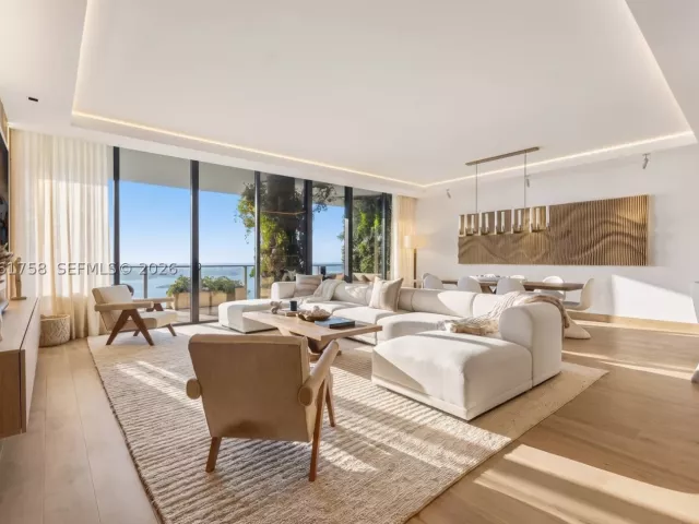4-bedroom condo for rent in Miami - 700 NE 24th St PH-5902 - MondialRealty