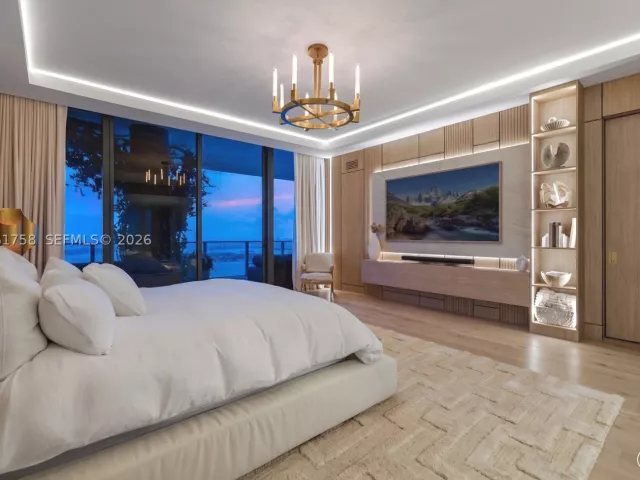 4-bedroom condo for rent in Miami - 700 NE 24th St PH-5902 - MondialRealty
