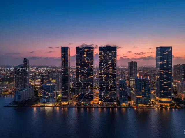4-bedroom condo for rent in Miami - 700 NE 24th St PH-5902 - MondialRealty