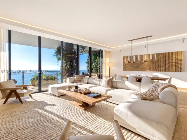 4-bedroom condo for rent in Miami - 700 NE 24th St PH-5902 - MondialRealty