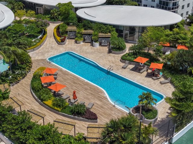 4-bedroom condo for rent in Miami - 700 NE 24th St PH-5902 - MondialRealty