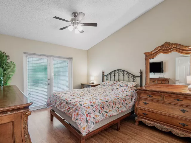 3-bedroom home for rent in Delray Beach - 3703 S LANCEWOOD Place - MondialRealty