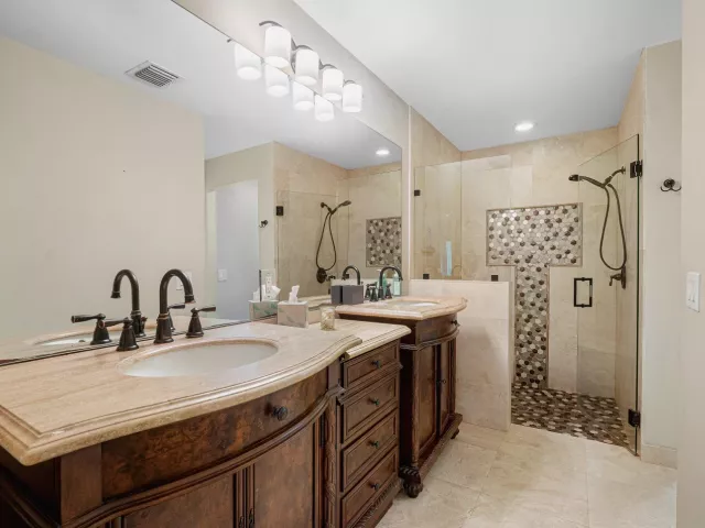 3-bedroom home for rent in Delray Beach - 3703 S LANCEWOOD Place - MondialRealty