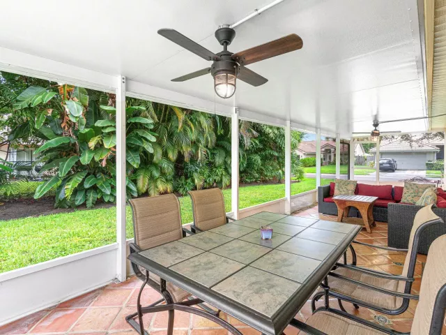 3-bedroom home for rent in Delray Beach - 3703 S LANCEWOOD Place - MondialRealty