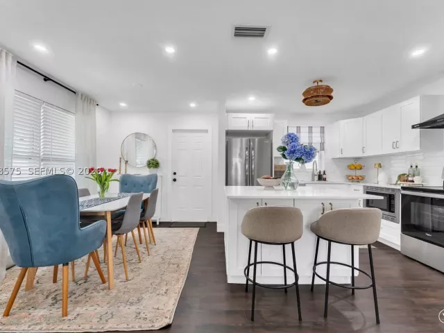 3-bedroom home for sale in Hollywood - 2851 Washington St - MondialRealty