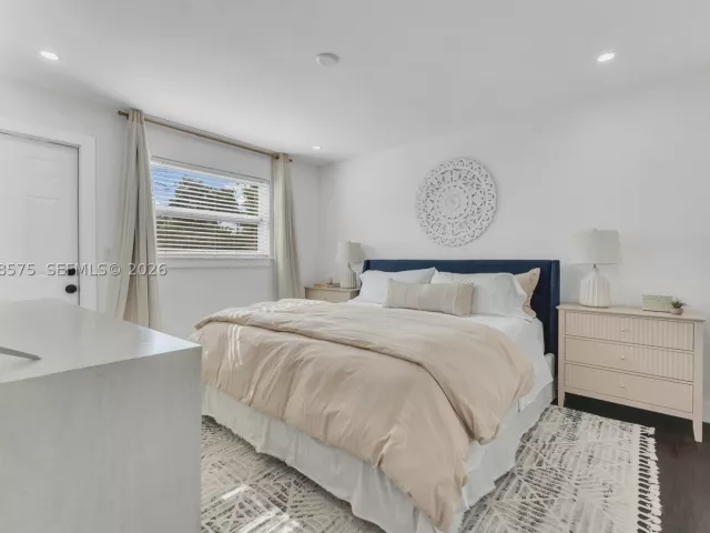 3-bedroom home for sale in Hollywood - 2851 Washington St - MondialRealty