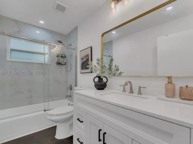 3-bedroom home for sale in Hollywood - 2851 Washington St - MondialRealty