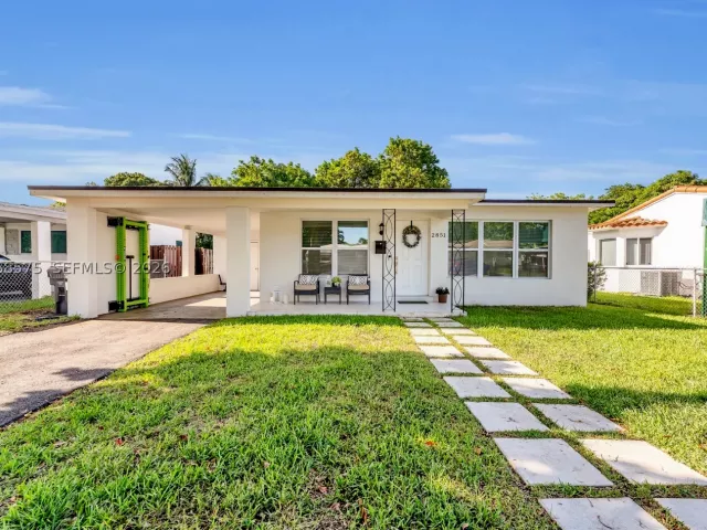 3-bedroom home for sale in Hollywood - 2851 Washington St - MondialRealty