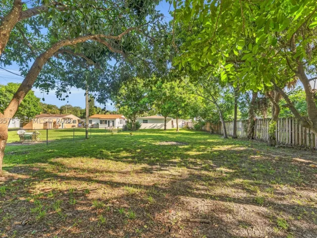 3-bedroom home for sale in Hollywood - 2851 Washington St - MondialRealty