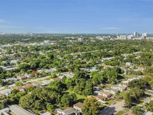 3-bedroom home for sale in Hollywood - 2851 Washington St - MondialRealty
