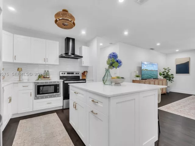 3-bedroom home for sale in Hollywood - 2851 Washington St - MondialRealty