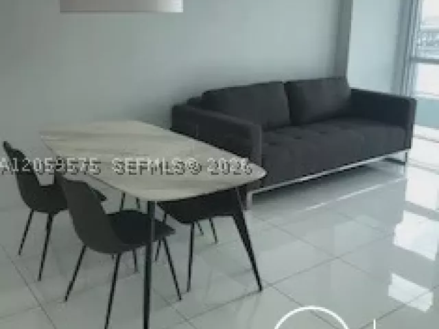 1-bedroom condo for sale in Miami Beach - 540 West Ave 713 - MondialRealty