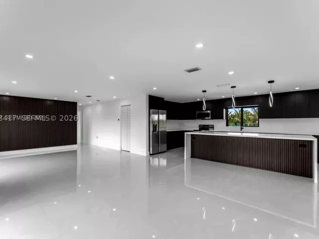 4-bedroom home for sale in Homestead - 29855 SW 208th Ave - MondialRealty