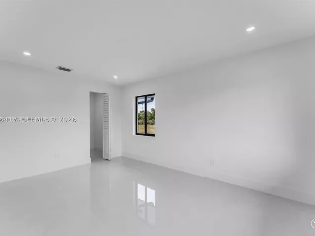 4-bedroom home for sale in Homestead - 29855 SW 208th Ave - MondialRealty