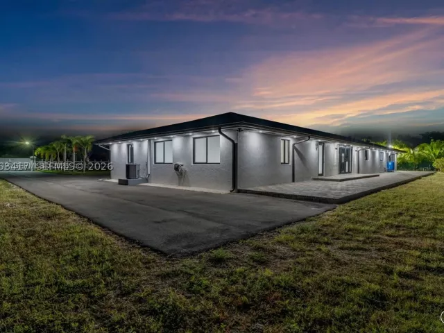 4-bedroom home for sale in Homestead - 29855 SW 208th Ave - MondialRealty