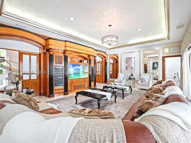 7-bedroom home for sale in Coral Gables - 7701 Old Cutler Rd - MondialRealty