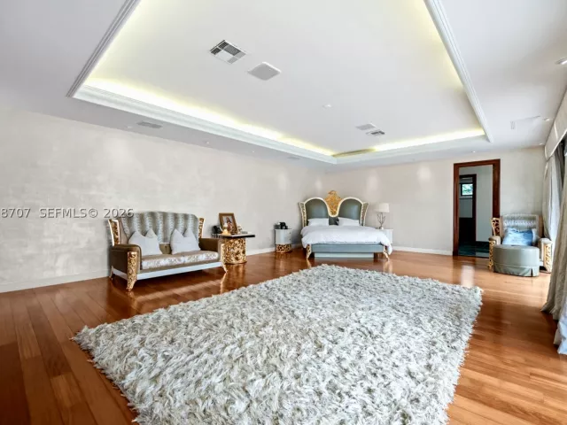 7-bedroom home for sale in Coral Gables - 7701 Old Cutler Rd - MondialRealty