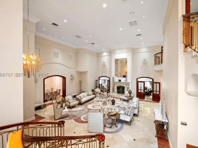 7-bedroom home for sale in Coral Gables - 7701 Old Cutler Rd - MondialRealty