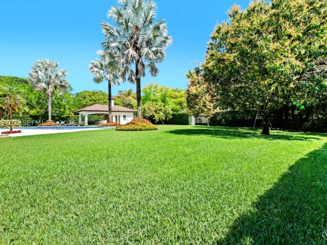 7-bedroom home for sale in Coral Gables - 7701 Old Cutler Rd - MondialRealty