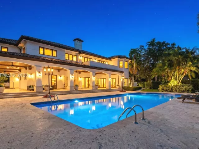 7-bedroom home for sale in Coral Gables - 7701 Old Cutler Rd - MondialRealty