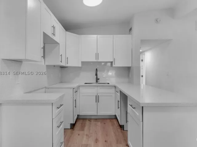 3-bedroom home for sale in Miami - 11445 SW 43rd Ter - MondialRealty