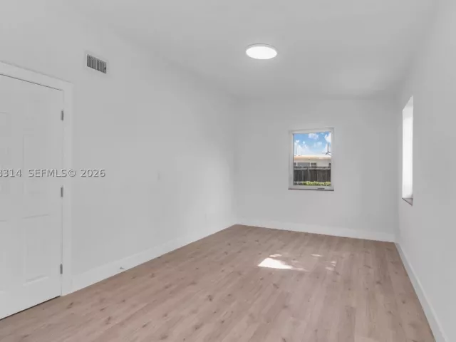 3-bedroom home for sale in Miami - 11445 SW 43rd Ter - MondialRealty