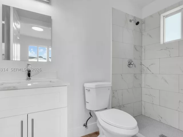 3-bedroom home for sale in Miami - 11445 SW 43rd Ter - MondialRealty