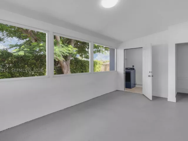 3-bedroom home for sale in Miami - 11445 SW 43rd Ter - MondialRealty
