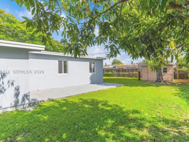 3-bedroom home for sale in Miami - 11445 SW 43rd Ter - MondialRealty