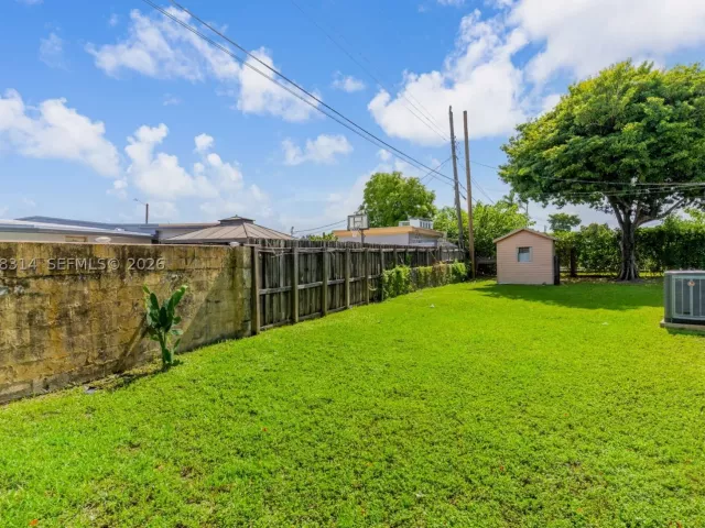 3-bedroom home for sale in Miami - 11445 SW 43rd Ter - MondialRealty