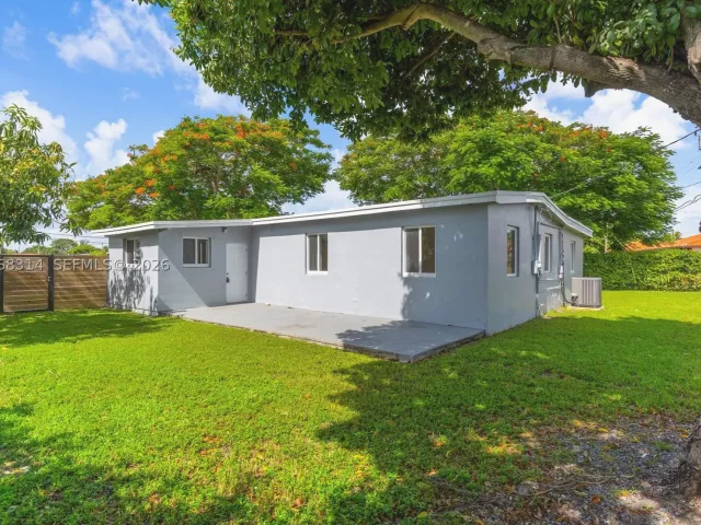 3-bedroom home for sale in Miami - 11445 SW 43rd Ter - MondialRealty