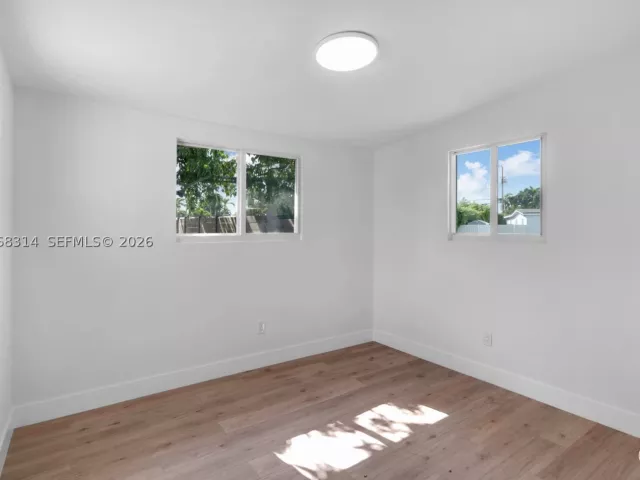 3-bedroom home for sale in Miami - 11445 SW 43rd Ter - MondialRealty