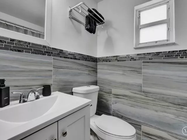 2-bedroom home for rent in Hollywood - 2001 Washington Street - MondialRealty