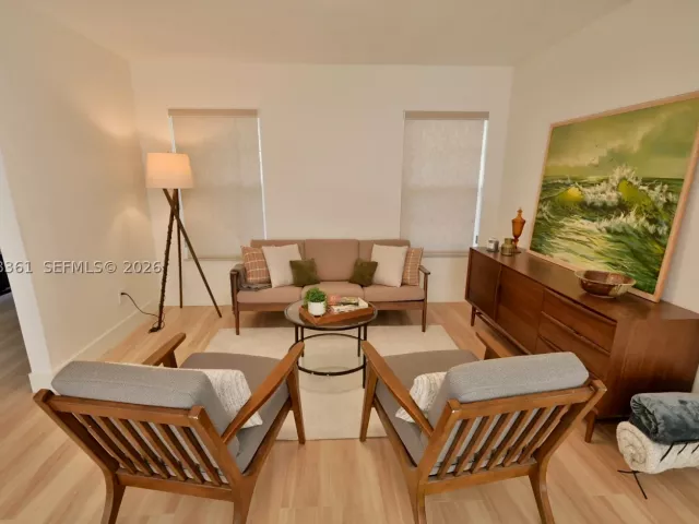 3-bedroom home for sale in Miami - 11732 SW 119th Ter - MondialRealty