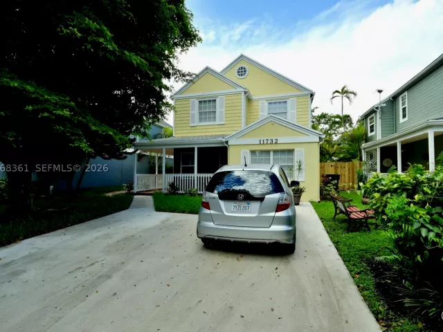 3-bedroom home for sale in Miami - 11732 SW 119th Ter - MondialRealty