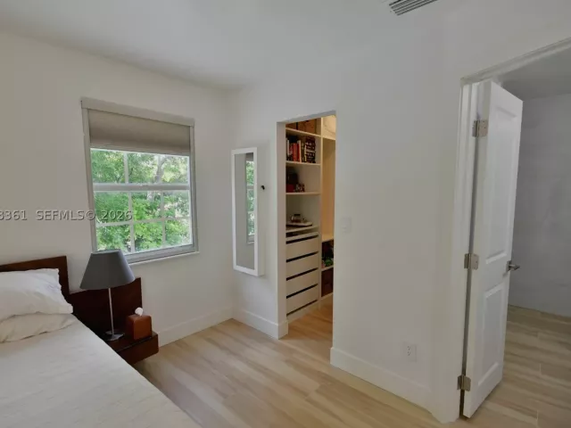 3-bedroom home for sale in Miami - 11732 SW 119th Ter - MondialRealty
