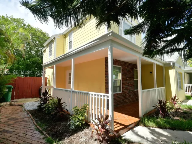 3-bedroom home for sale in Miami - 11732 SW 119th Ter - MondialRealty