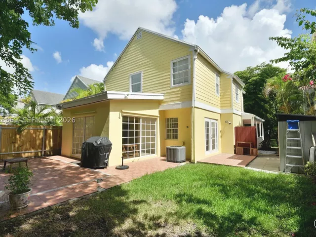 3-bedroom home for sale in Miami - 11732 SW 119th Ter - MondialRealty
